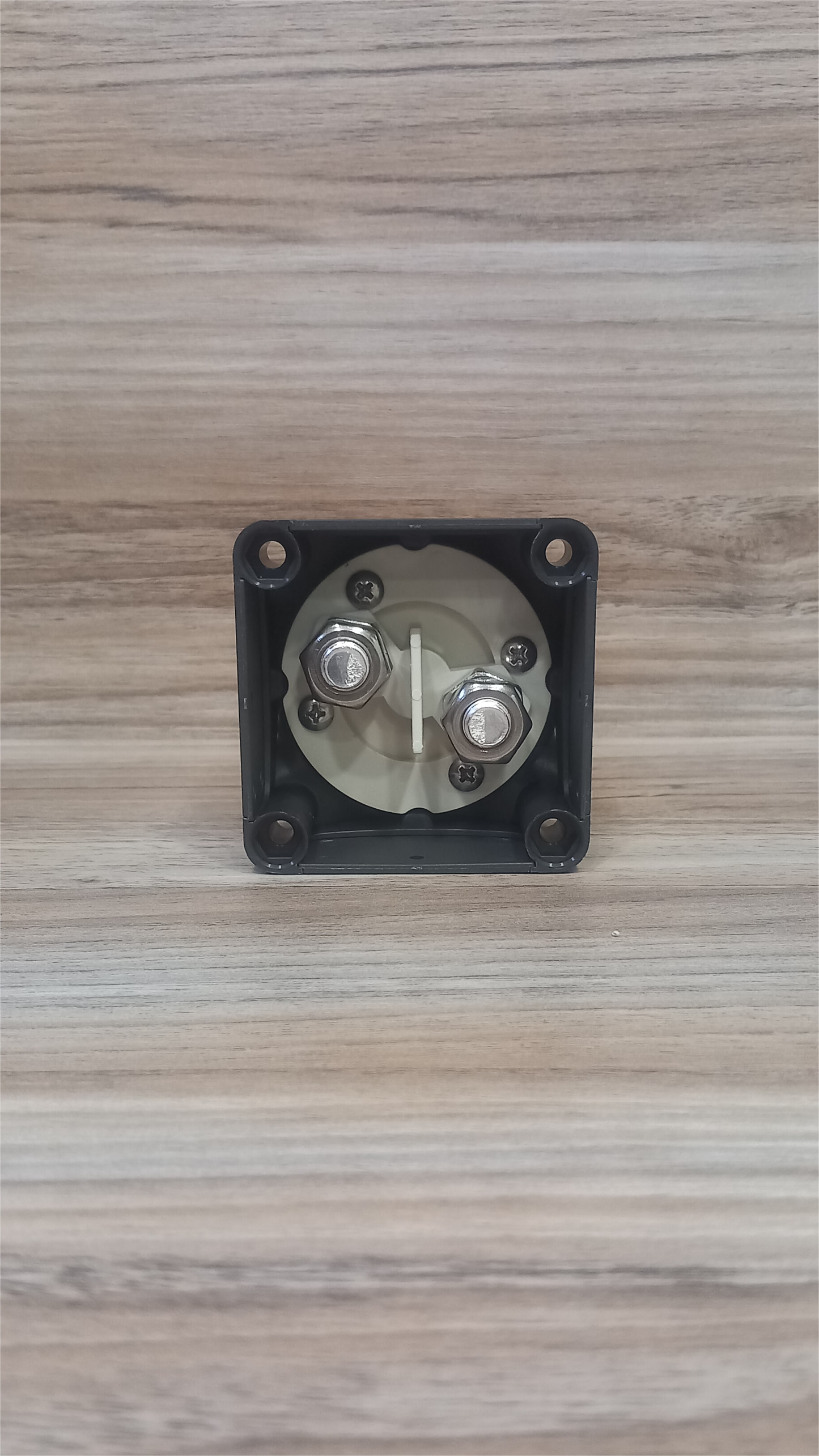 Διακόπτης απομόνωσης μπαταρίας