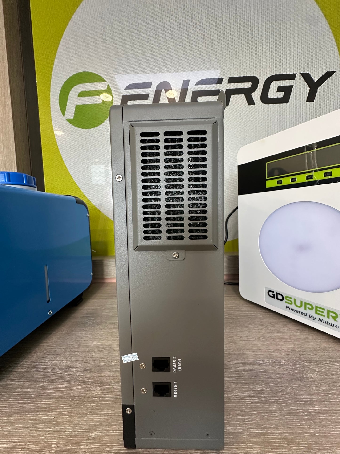 Υβριδικός ηλιακός μετατροπέας