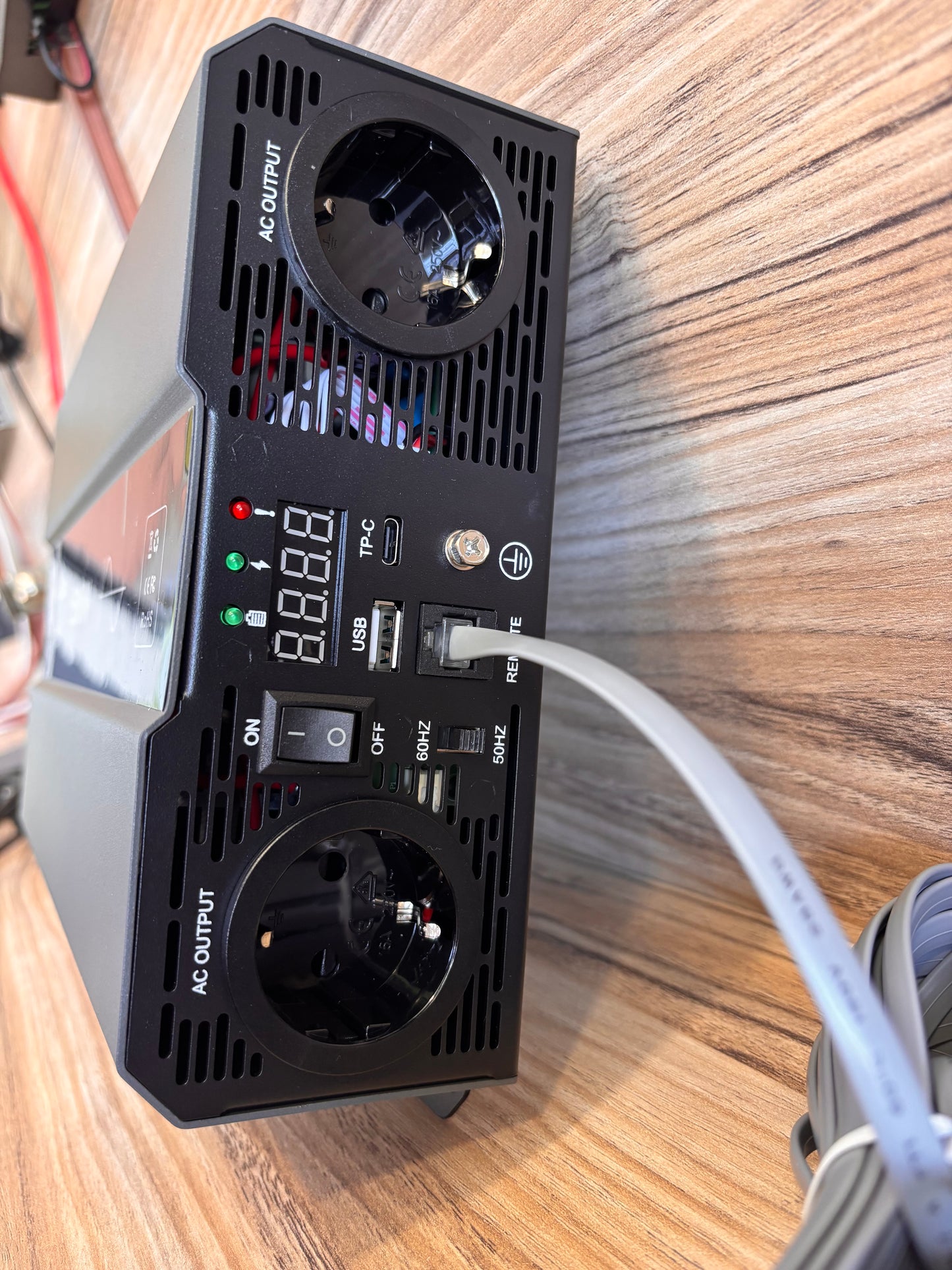 DATOUBOSS Μετατροπέας Καθαρού Ημιτόνου 1500W 12V έως 230V